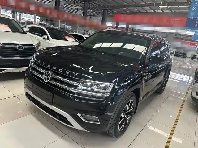 VOLKSWAGEN TOURANG 2020