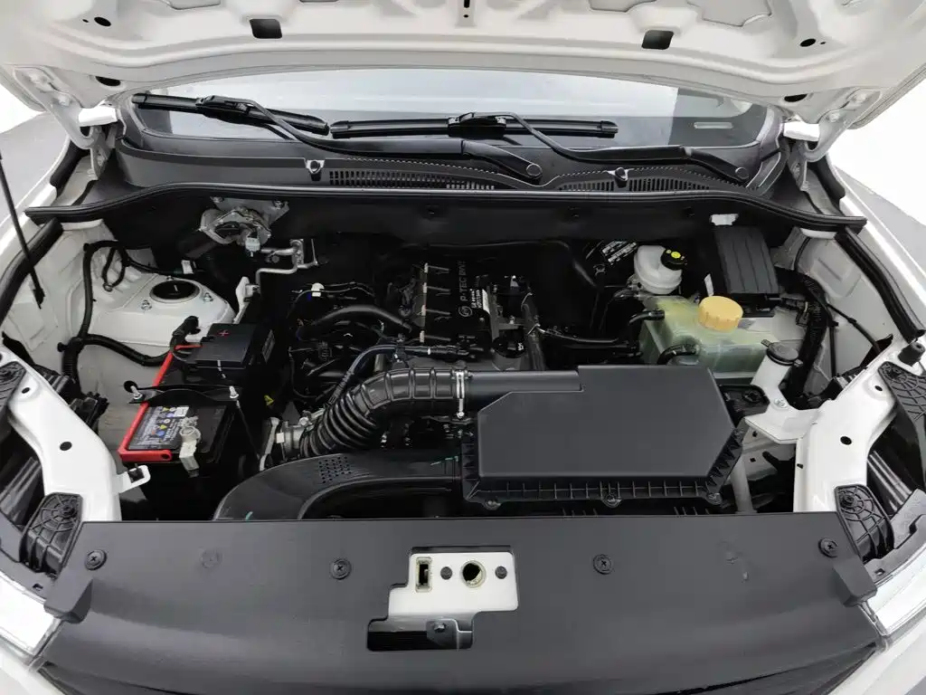 Wuling Hongguang — миниатюра 6