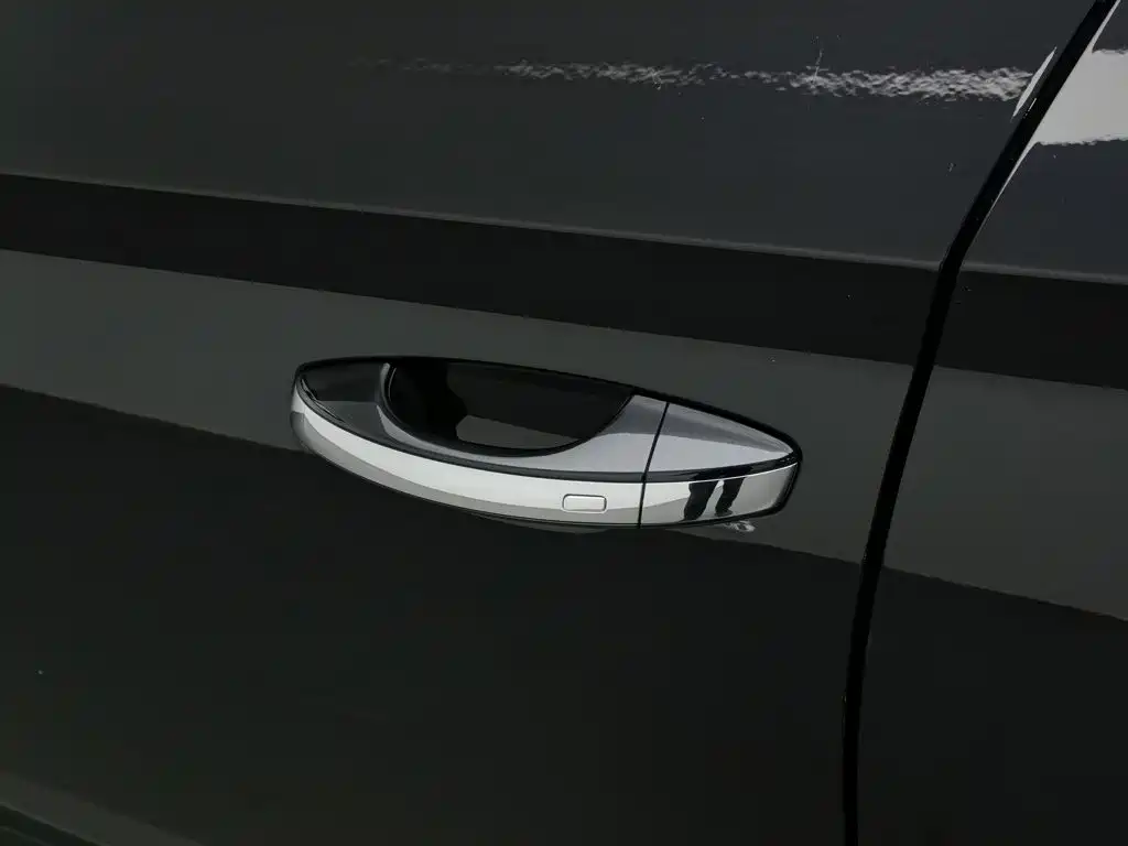 Skoda Superb — миниатюра 18