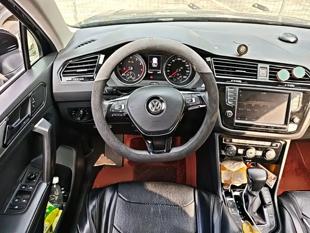 Volkswagen Tiguan L — миниатюра 3