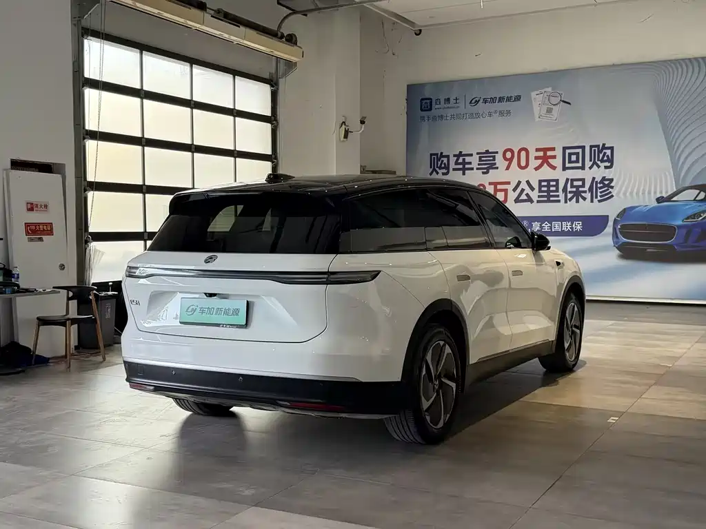 NIO ES8 — миниатюра 9