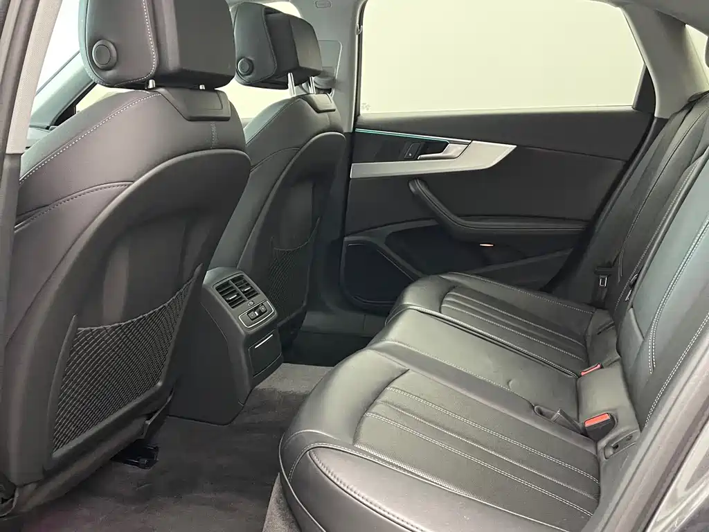 Audi A4L — миниатюра 21