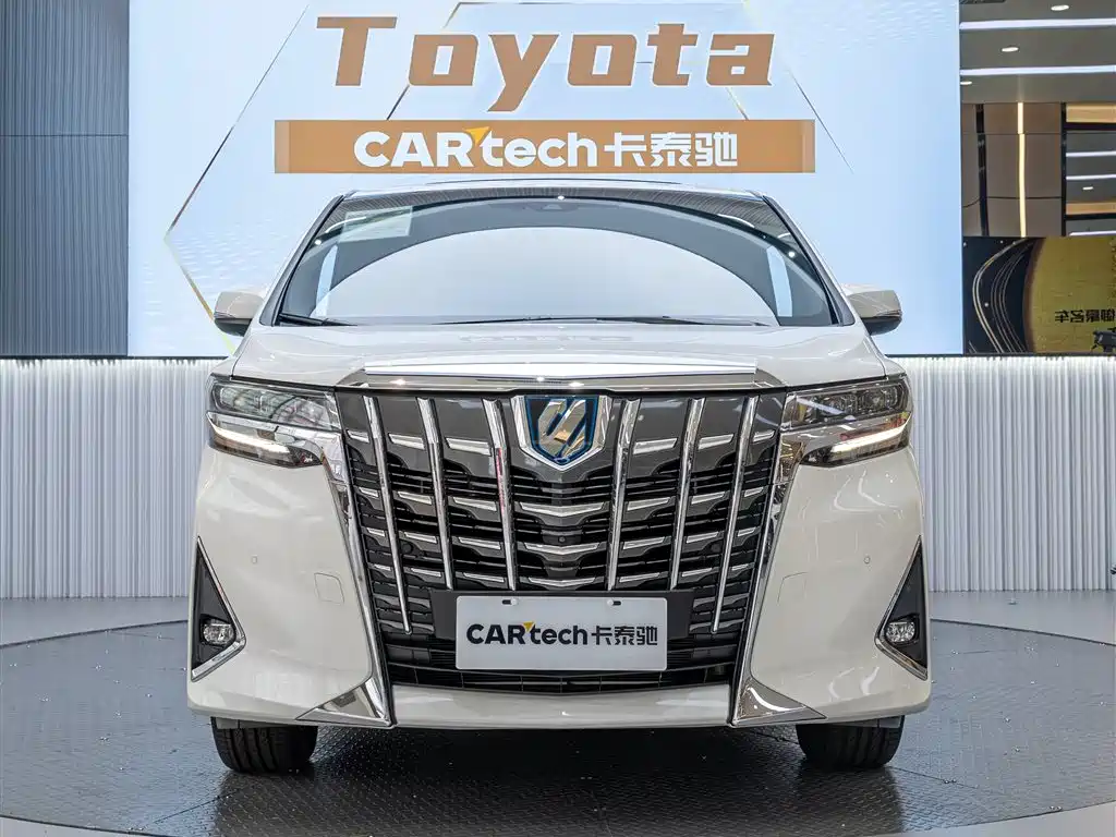 Toyota Alphard 2023