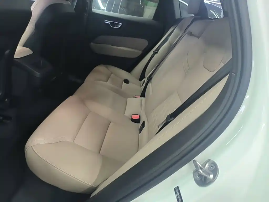 Volvo XC60 — миниатюра 17
