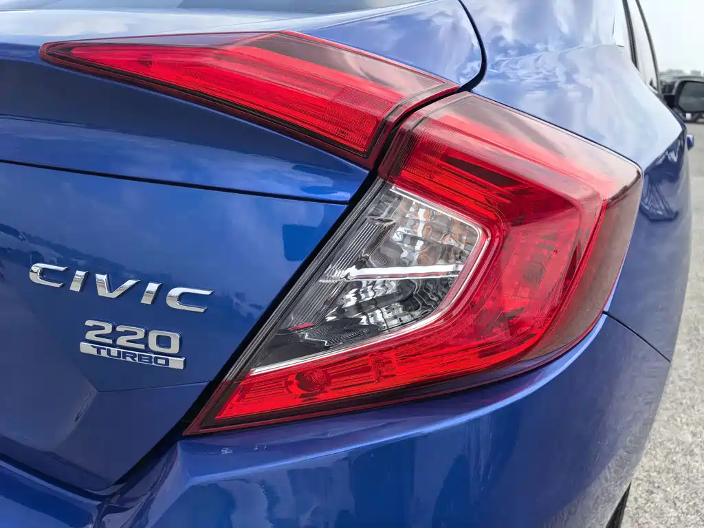 Honda Civic — миниатюра 16