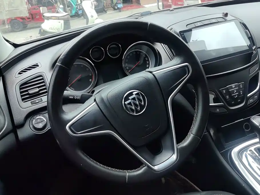 Buick Regal — миниатюра 15