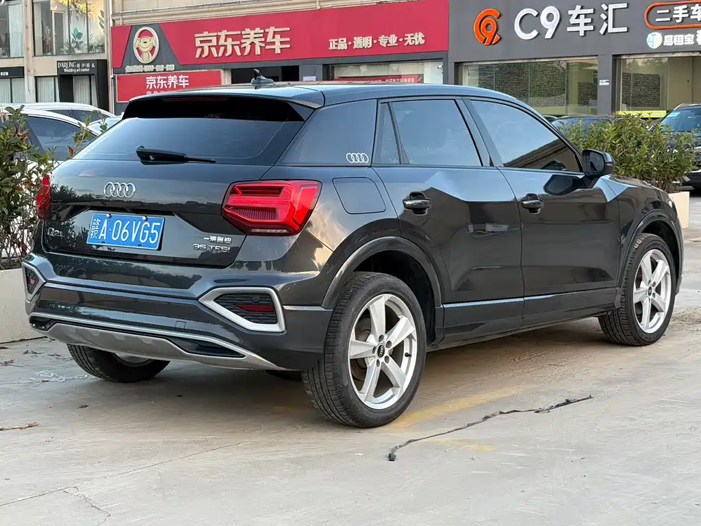 Audi Q2L — миниатюра 5