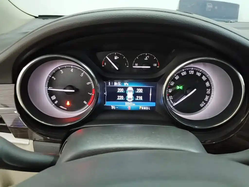 Buick Verano — миниатюра 12