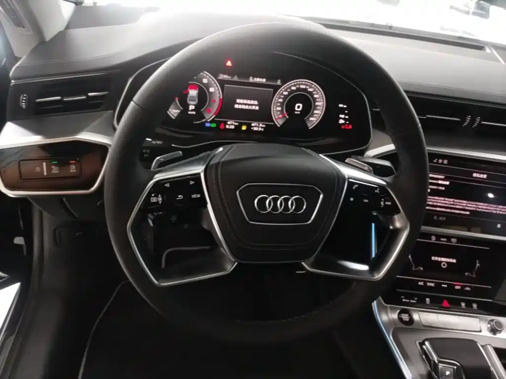 Заказать Audi A7L 2026 года за 6 668 866 ₽  из Китая