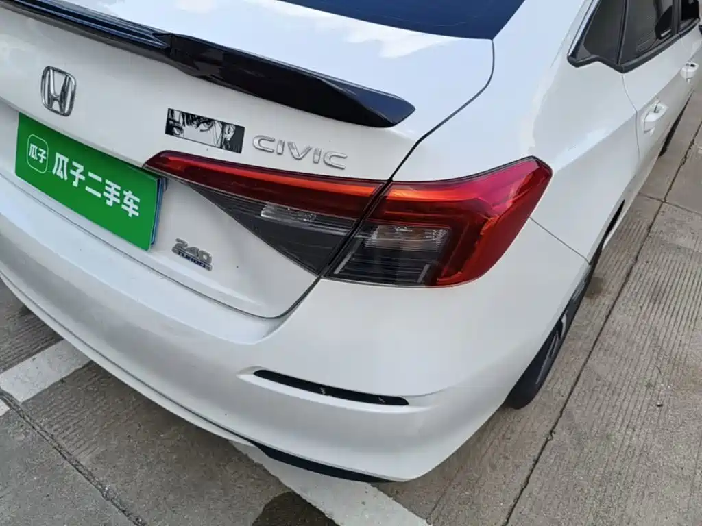 Honda Civic — миниатюра 8
