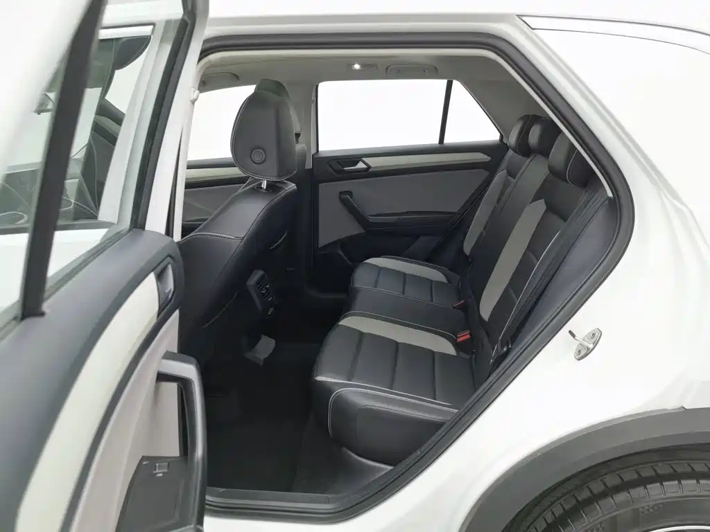 Volkswagen T-Roc — миниатюра 15