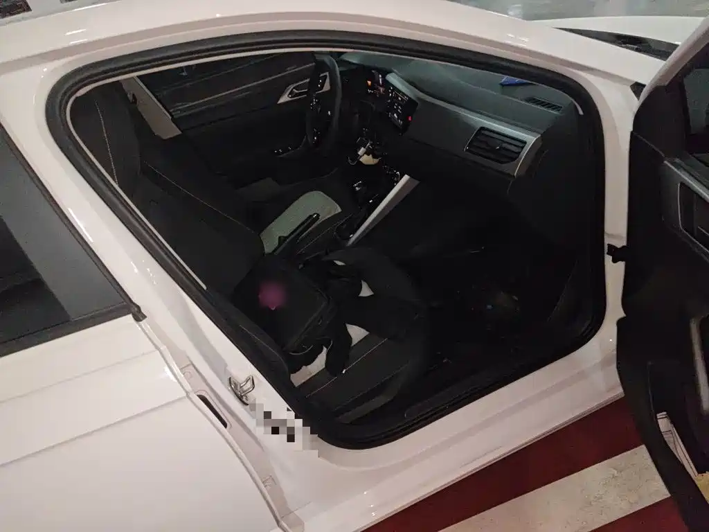 Volkswagen Polo — миниатюра 19