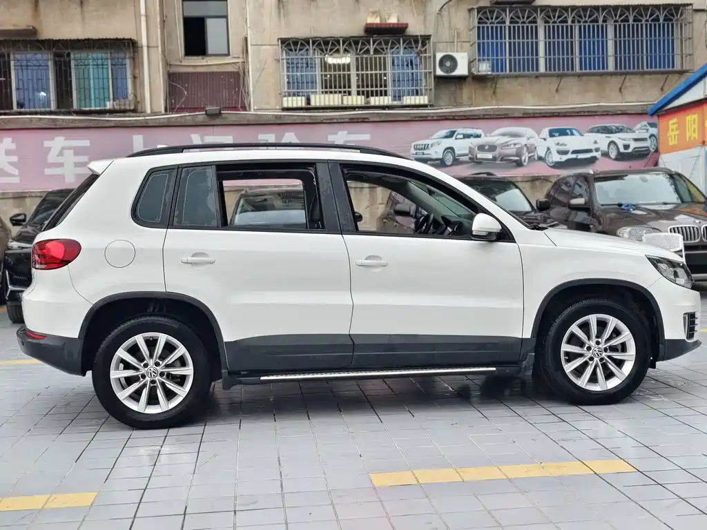 Volkswagen Tiguan — миниатюра 5