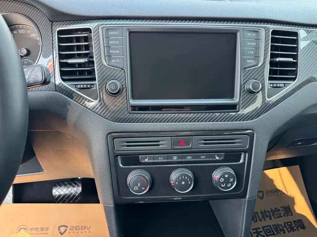 VOLKSWAGEN GOLF*JIAYU