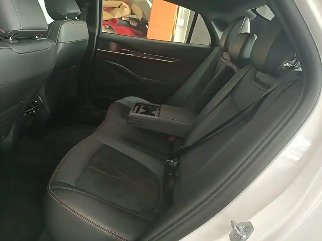 Ford Mondeo — миниатюра 17