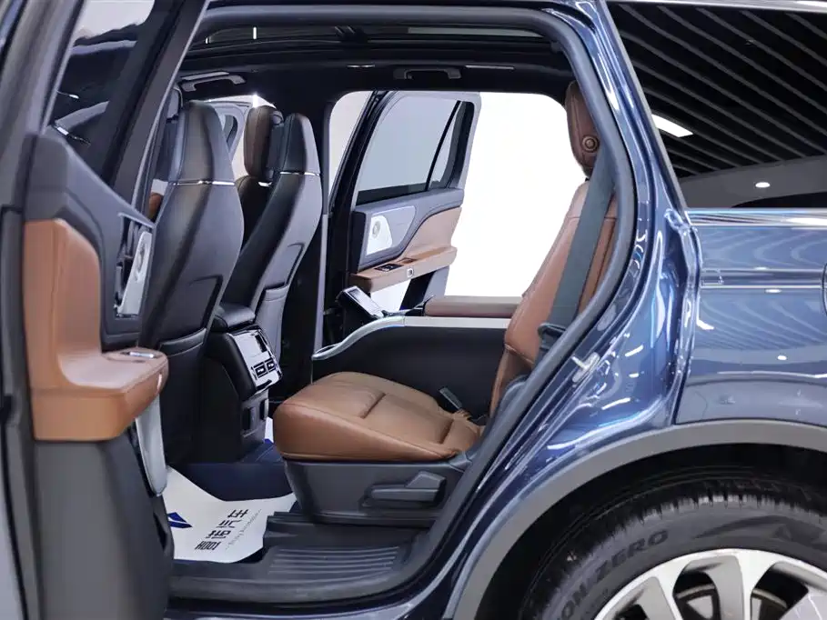 Lincoln Aviator — фотографии объявления, Фото 31