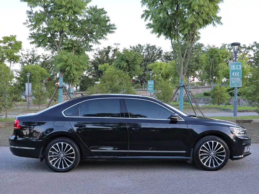 Volkswagen Passat 2016 330TSI DSG