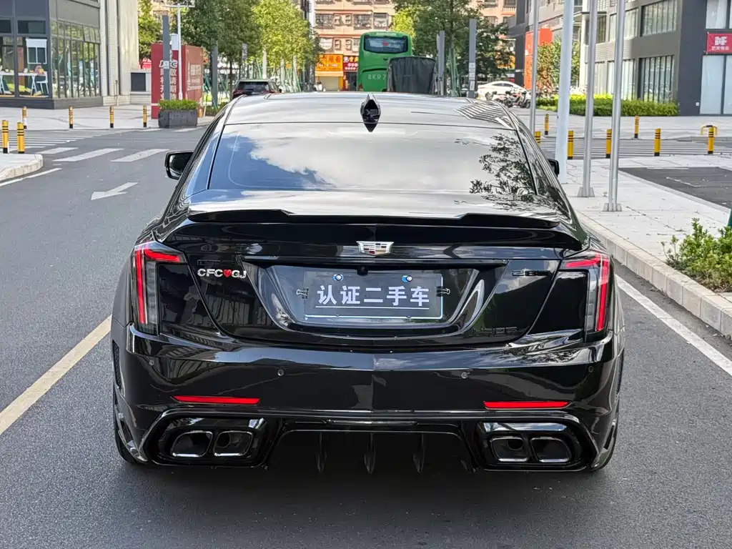 Cadillac CT5 — миниатюра 8