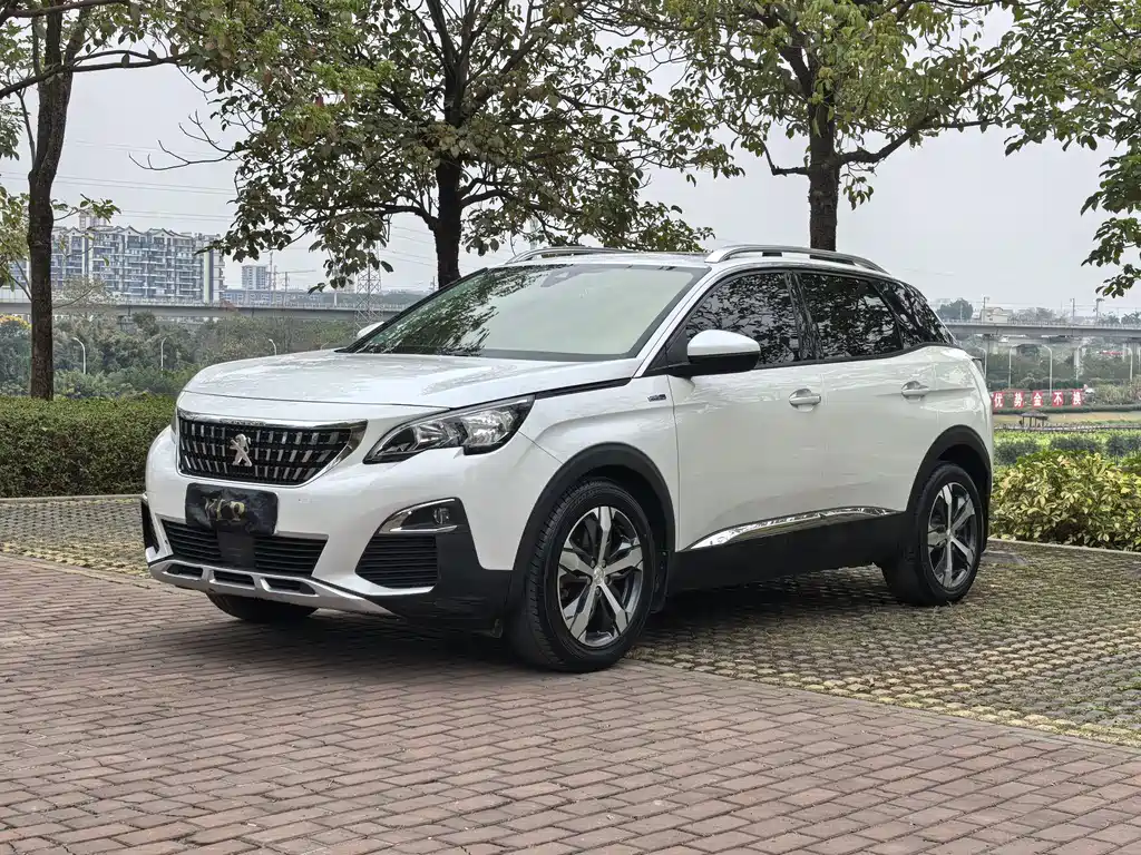 PEUGEOT 4008