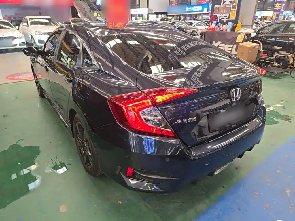 Honda Civic — миниатюра 5