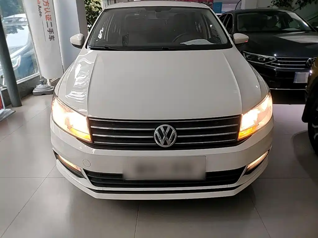 Volkswagen Santana — миниатюра 3