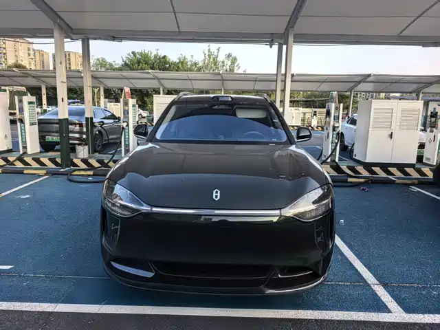 HONGMENG ZHIXING ASK THE WORLD M9 2025