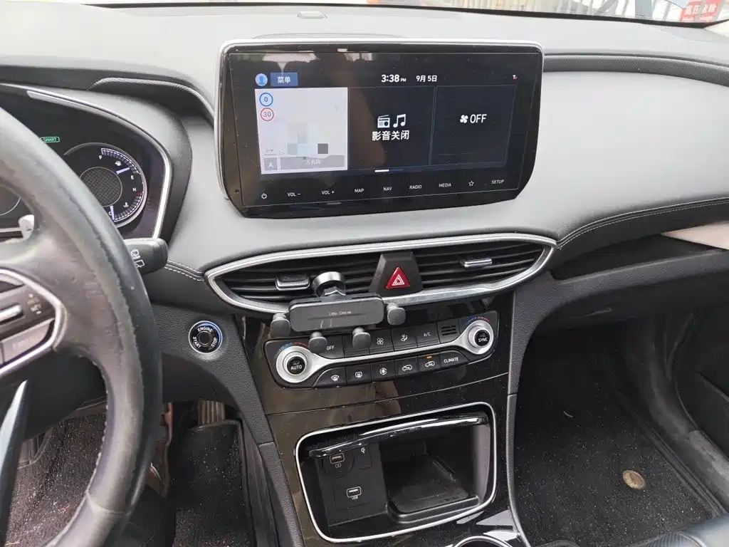 Hyundai Santa Fe — миниатюра 14