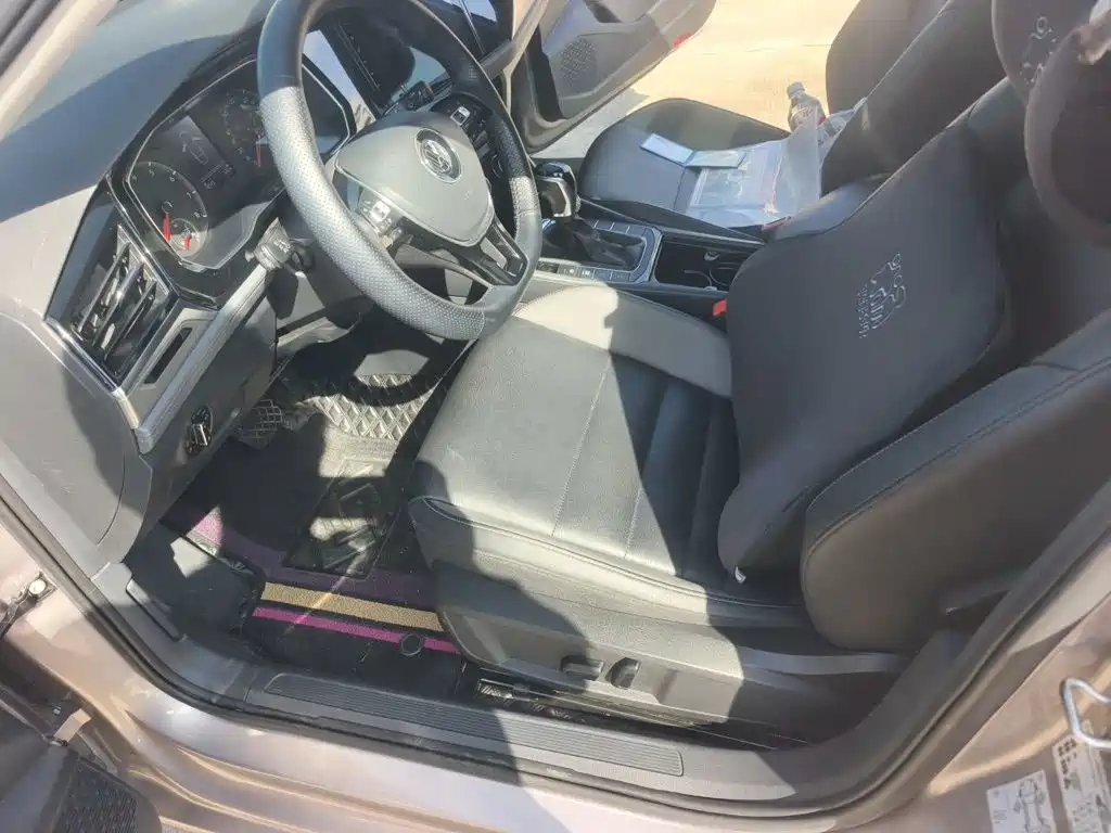 Volkswagen Sagitar — миниатюра 8