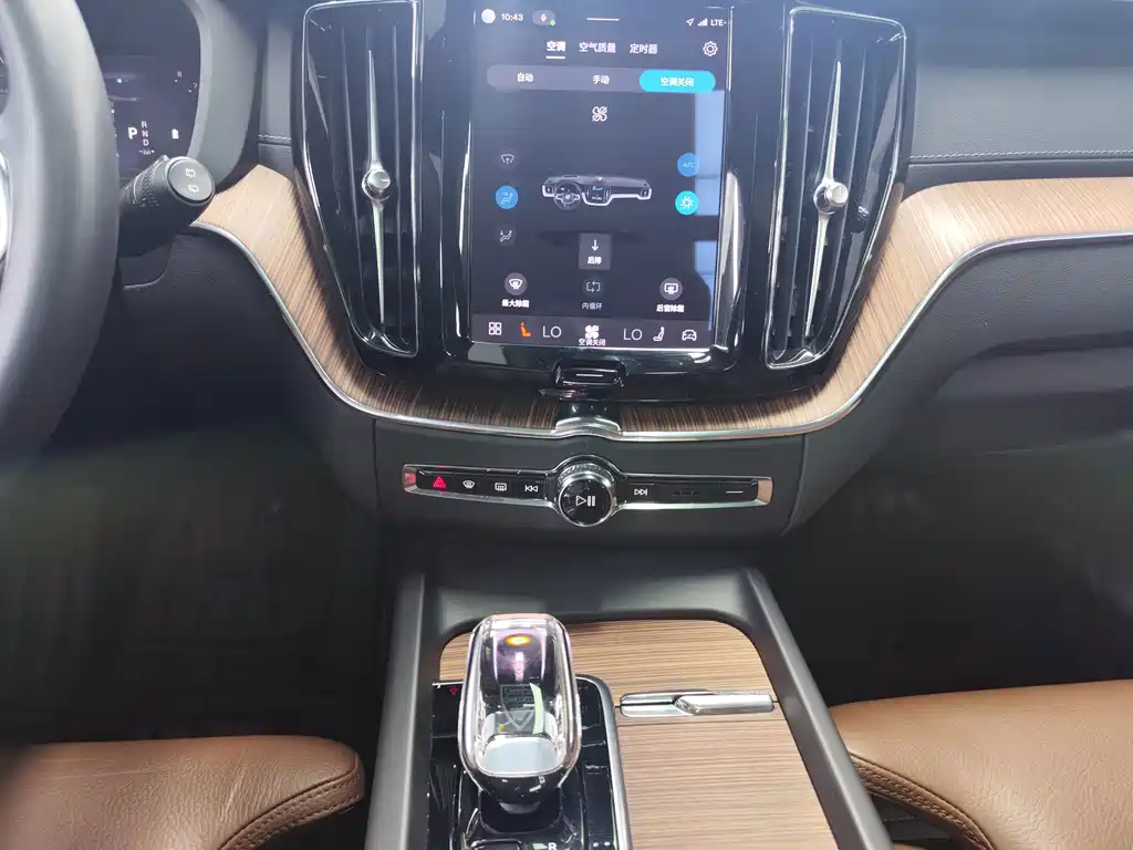 Volvo XC60 — миниатюра 5
