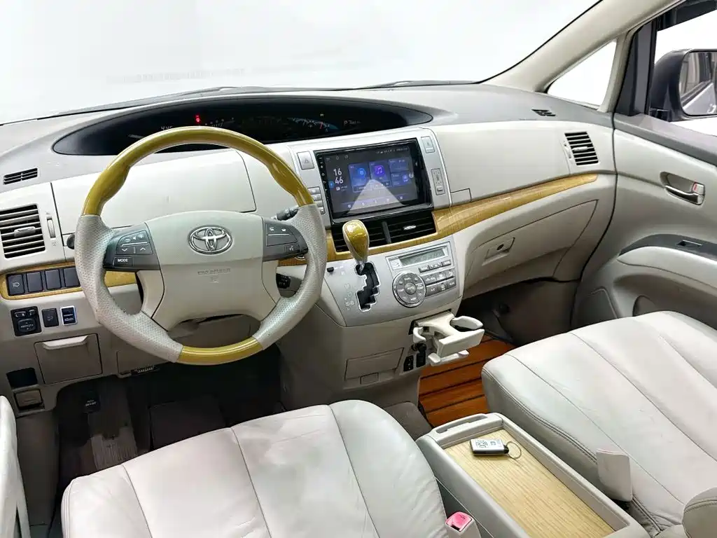 Toyota Previa — миниатюра 12