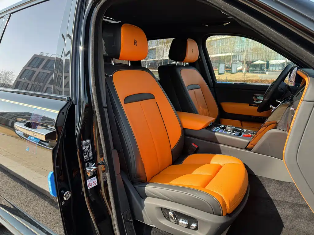 ROLLS-ROYCE CULLINAN