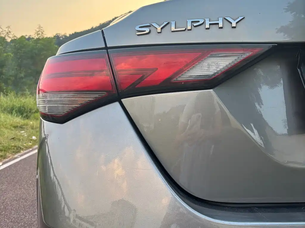 Nissan Sylphy — миниатюра 11