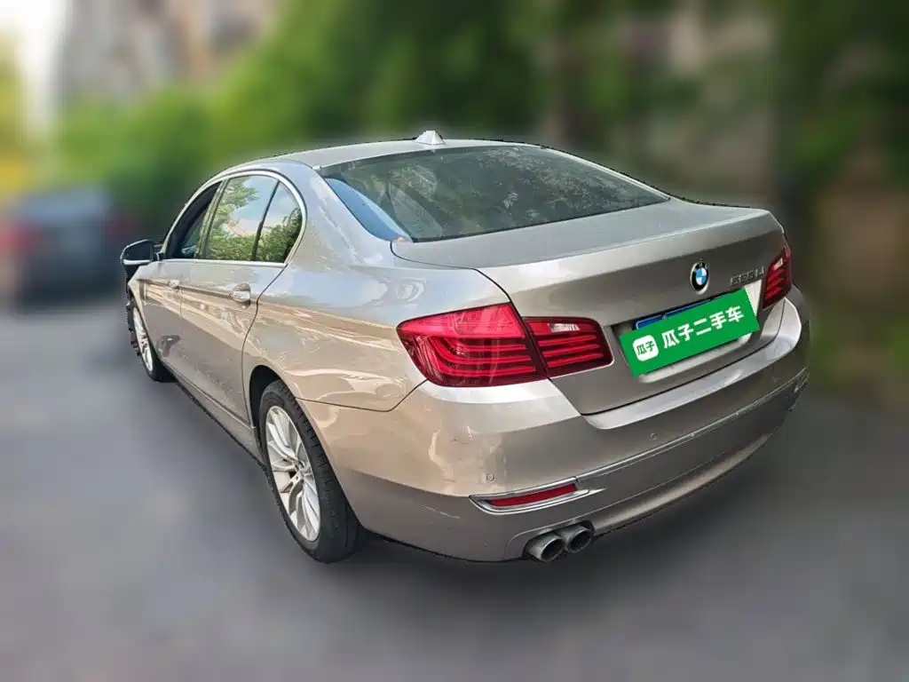 BMW 5 Series — миниатюра 25