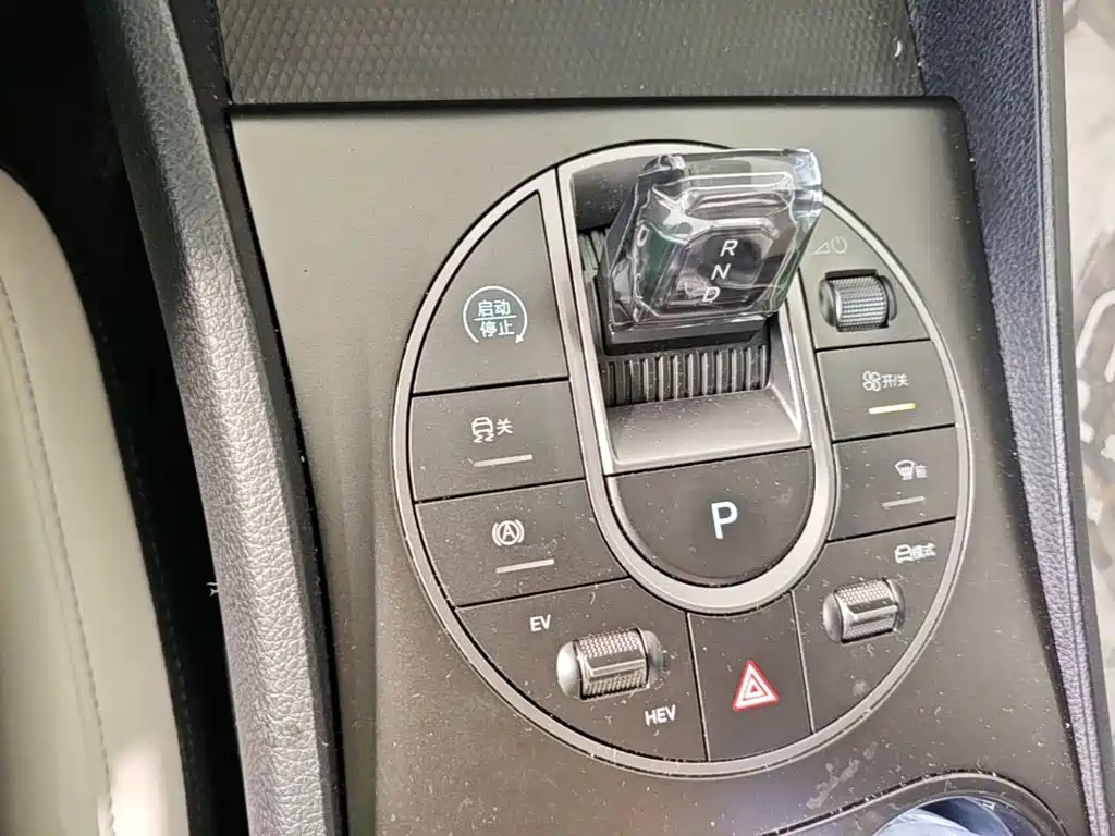 BYD Seal 05 DM-i — миниатюра 14