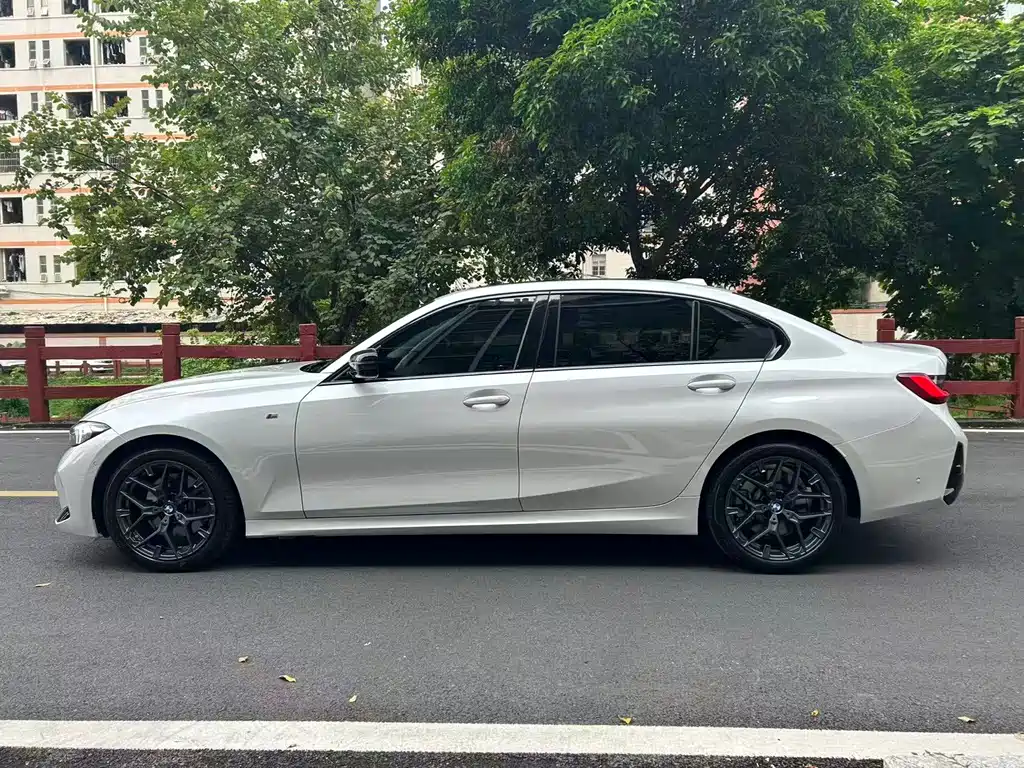 BMW 3 Series — миниатюра 9