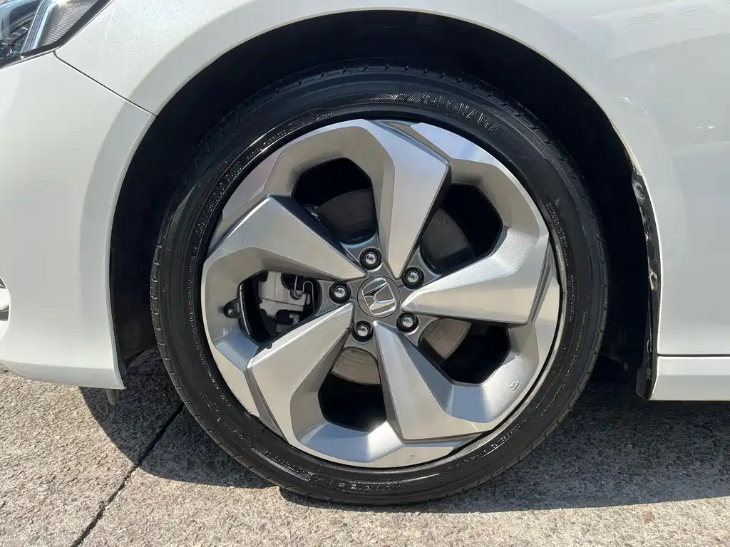 Honda Accord — миниатюра 10