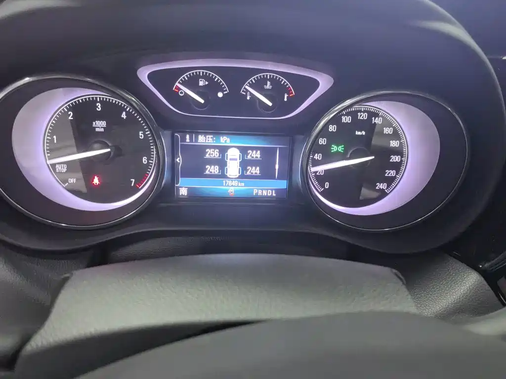 Buick Envision Plus — миниатюра 5