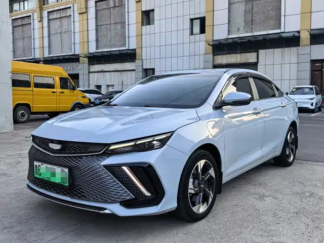 2022 Geely Emgrand L Hi·X/ Hi·P