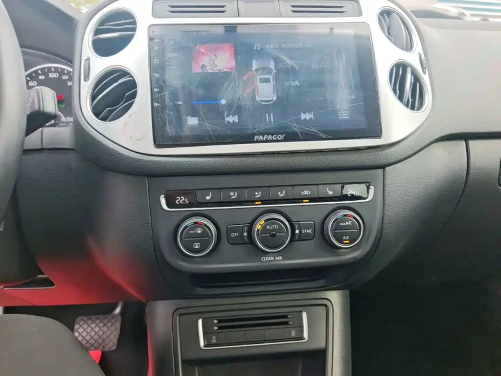 Volkswagen Tiguan — миниатюра 13