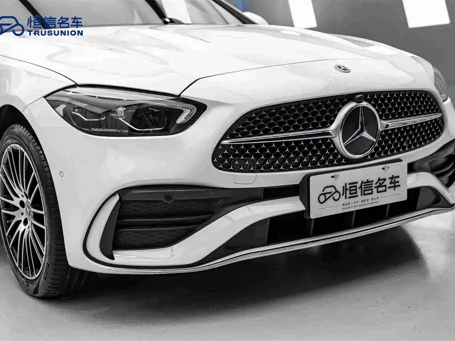 Mercedes-Benz C-Class — миниатюра 9