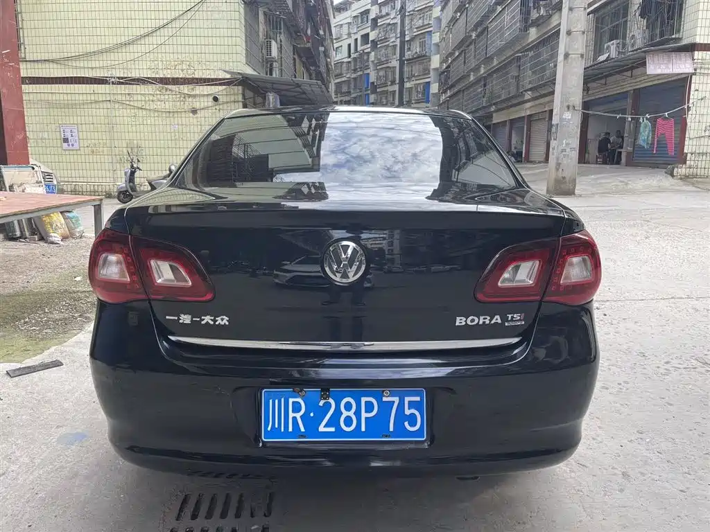 Volkswagen Bora 2011 1.4T AT Sportline