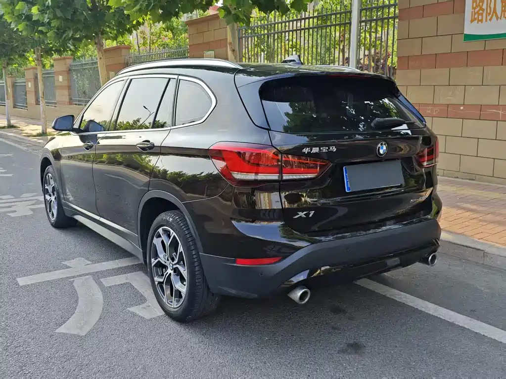 BMW X1 2020 sDrive25Li Lead