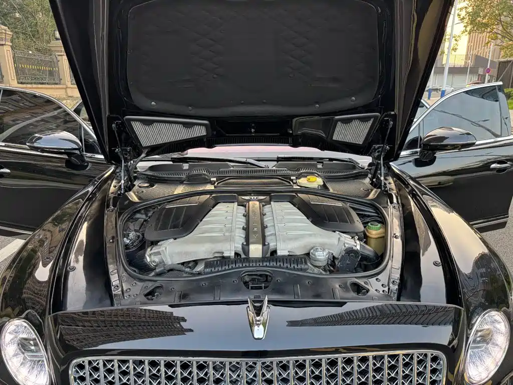 Bentley Flying Spur — миниатюра 14