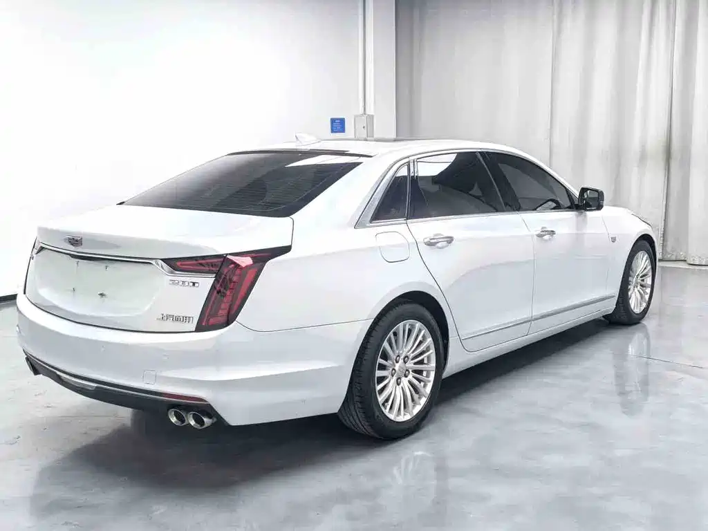 Cadillac CT6 — миниатюра 10