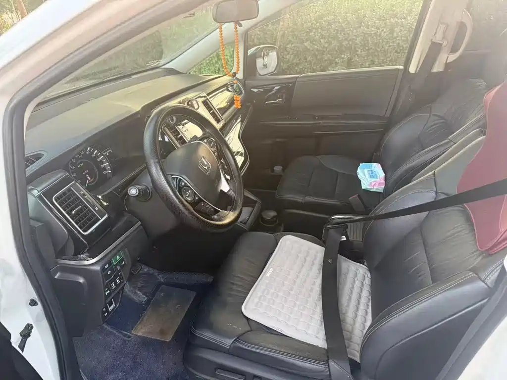 Honda Elysion — миниатюра 4