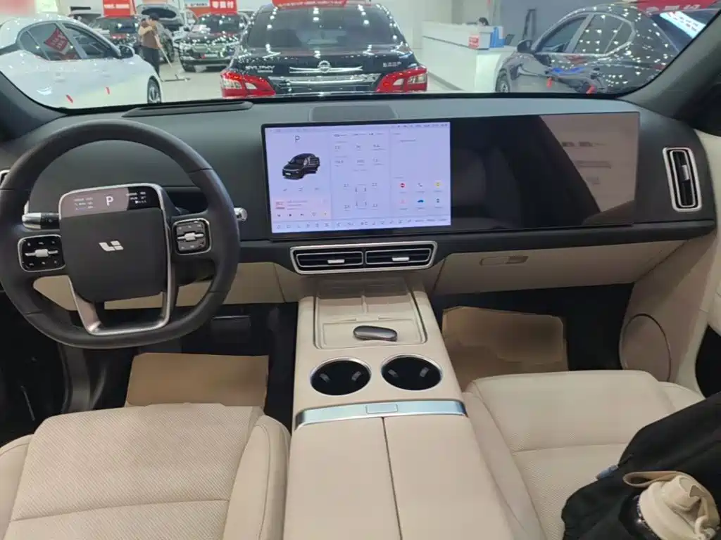 Li Auto L6 2024 Pro