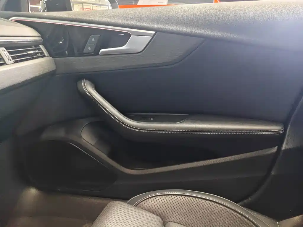 Audi A4L — миниатюра 8