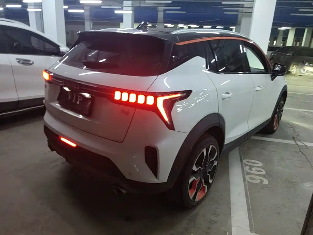 Lynk & Co 06 — миниатюра 7