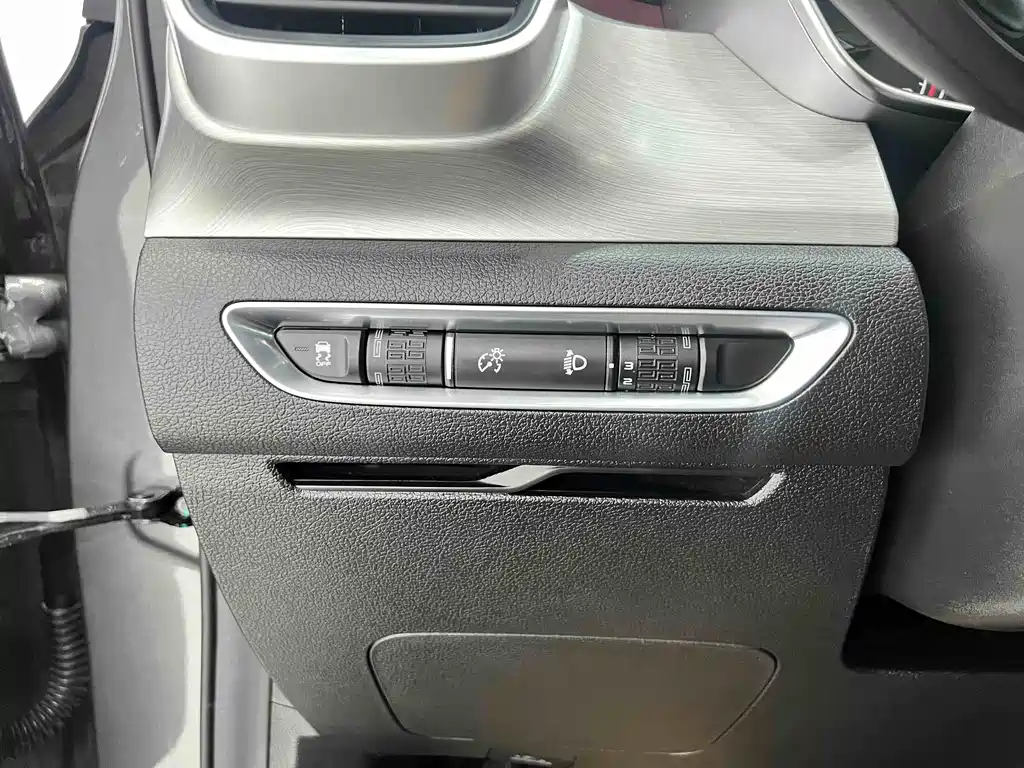 GEELY AUTOMOBILE BINYUE