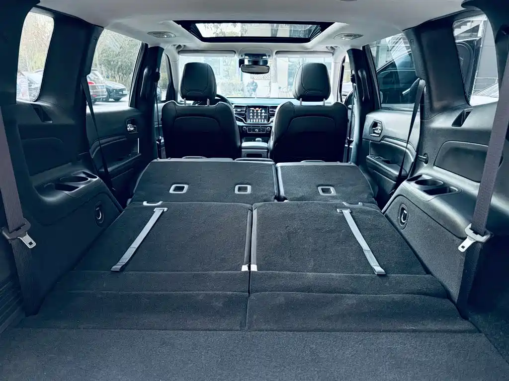 JEEP GRAND COMMANDER